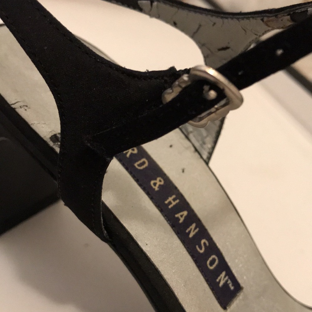 Hillard & Hanson “Augusta” Black Slingback Heels - Picture 4 of 17